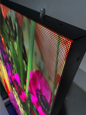 P2.5 LED Window Display Signs 3840 Refresh Advertising Video Screen