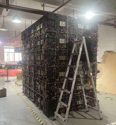 640x480 Die Casting Cabinet Indoor P2.5RGB 4 Sides Big LED Screen 3840hz Advertising