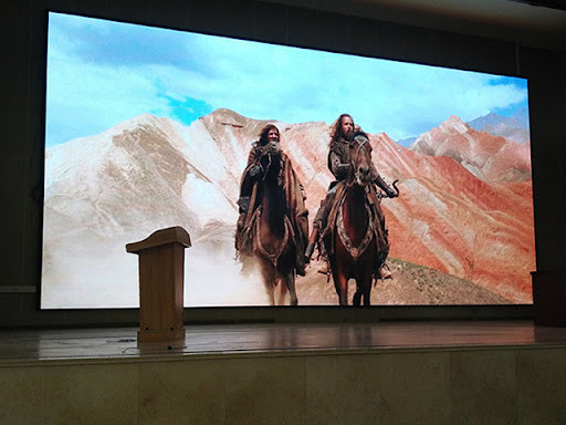 Brightness 4mm Pitch Indoor LED Screen 128 X 128 Pixels Cabinet Resolution