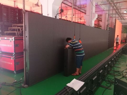 DIP346 Outdoor LED Advertising Display 3x2m Iron Cabinet Frame