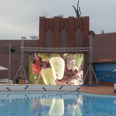 65536 points Outdoor Big Screen Hire , Foldable Led Display Billboard