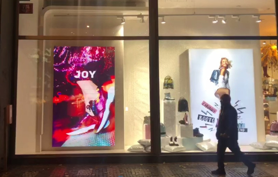 PSE P3RGB Glass Window LED Display For Restaurant And Brand Shops